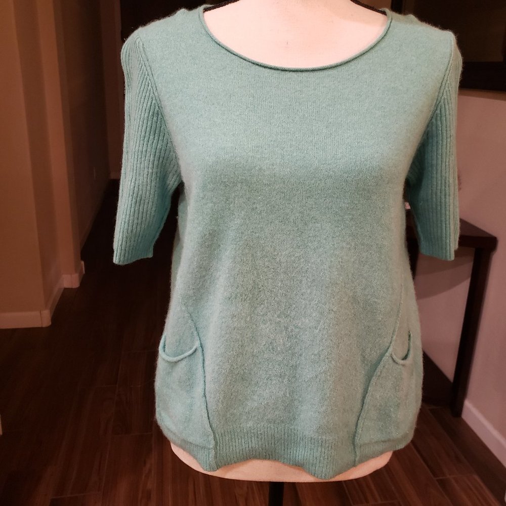 Sundace Cashmere 3/4 sleve light green blouse